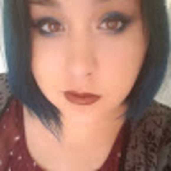 Meet your Posher, Amber - Picture 1 of 1